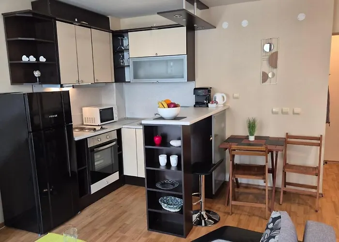 Oasis With Balcony And Underground Parking Available In Iglika, Golden Sands アパート *