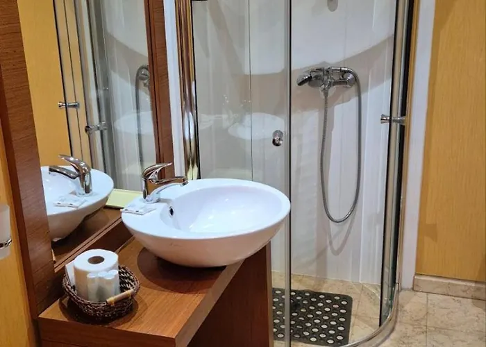 Oasis With Balcony And Underground Parking Available In Iglika, Golden Sands Apartment